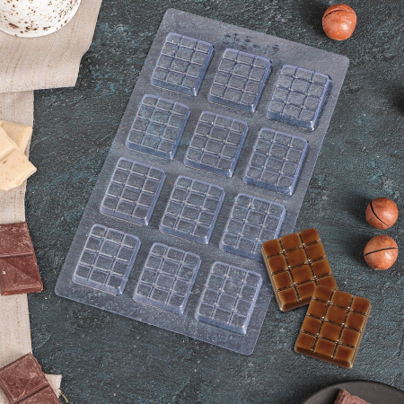 Пластиковая форма для шоколада "Мини-плитка" 12 ячеек 22х13см