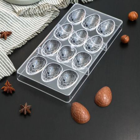 Пластиковая форма для шоколада "Шоколадное яйцо" 12 ячеек 3,6х5,7х1,5см KONFINETTA