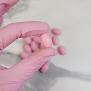 Драже ЯЙЦА с хрустящей начинкой РОЗОВЫЕ 25 грамм