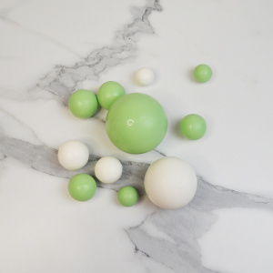 Шары шоколадные из глазури МИКС ЗЕЛЕНЫЕ-БЕЛЫЕ