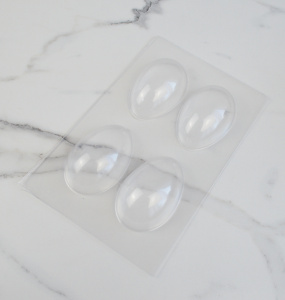пластик яйцо 4 ячейки