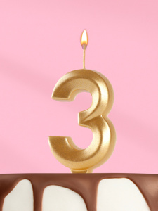 Свеча восковая "Грань" ЗОЛОТО цифра 3