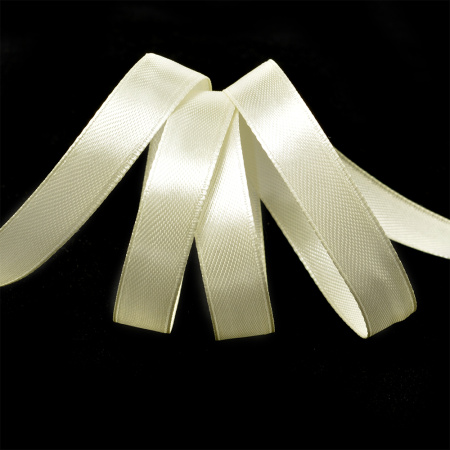 Лента атласная 12мм светло-кремовый (катушка 22,5м) 3004 Лента атласная 12мм светло-кремовый (катушка 22,5м) 3004