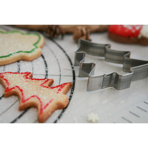 Вырубка металлическая Елочка 6,5х8х1,5см