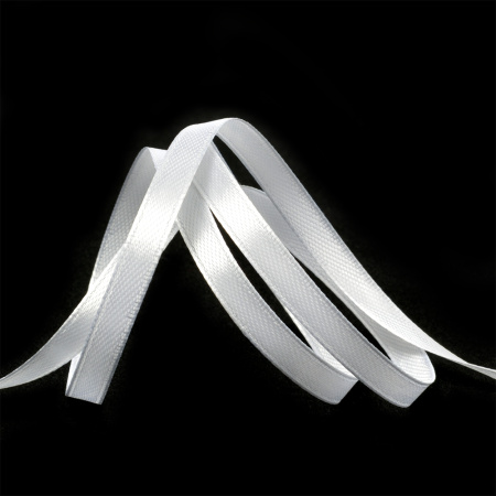 Лента атласная 0,6см белая (катушка 22,5м) 3001